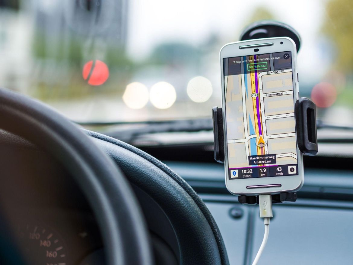 GPS vs RFID Asset Tracking System